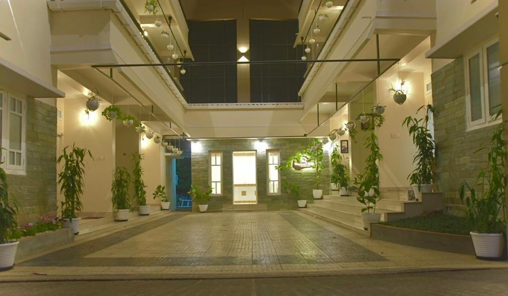 Wayanad Cliff Hotel Kalpetta Exterior photo